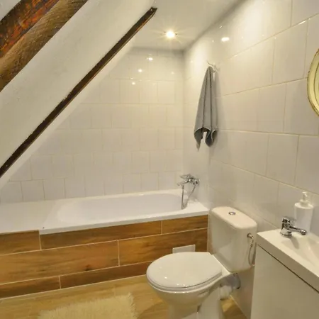 Вилла In The Forest, Private Garden, Sauna *